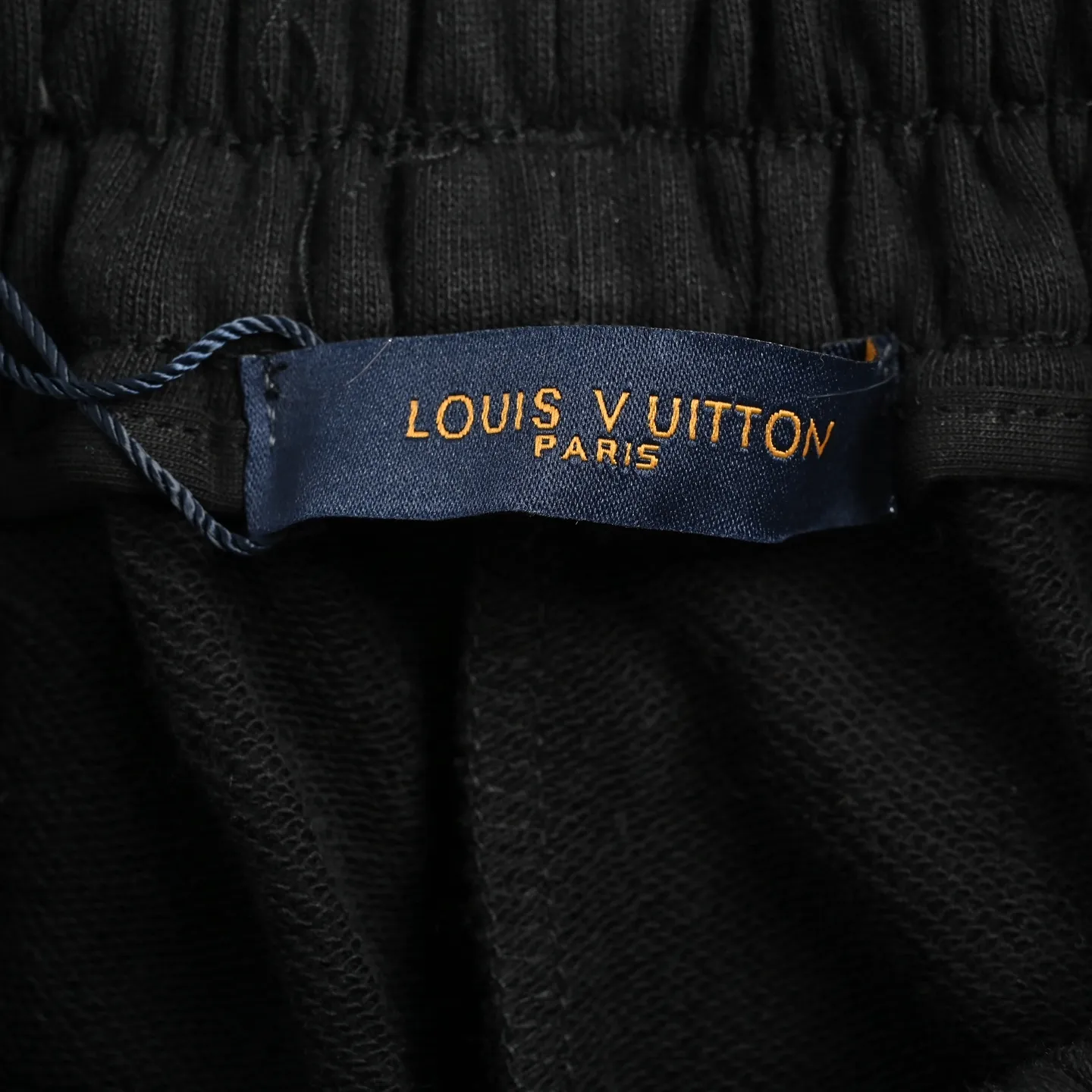 Louis Vuitton/ logo